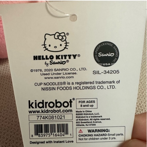 Nissan cup noodles X hello kitty